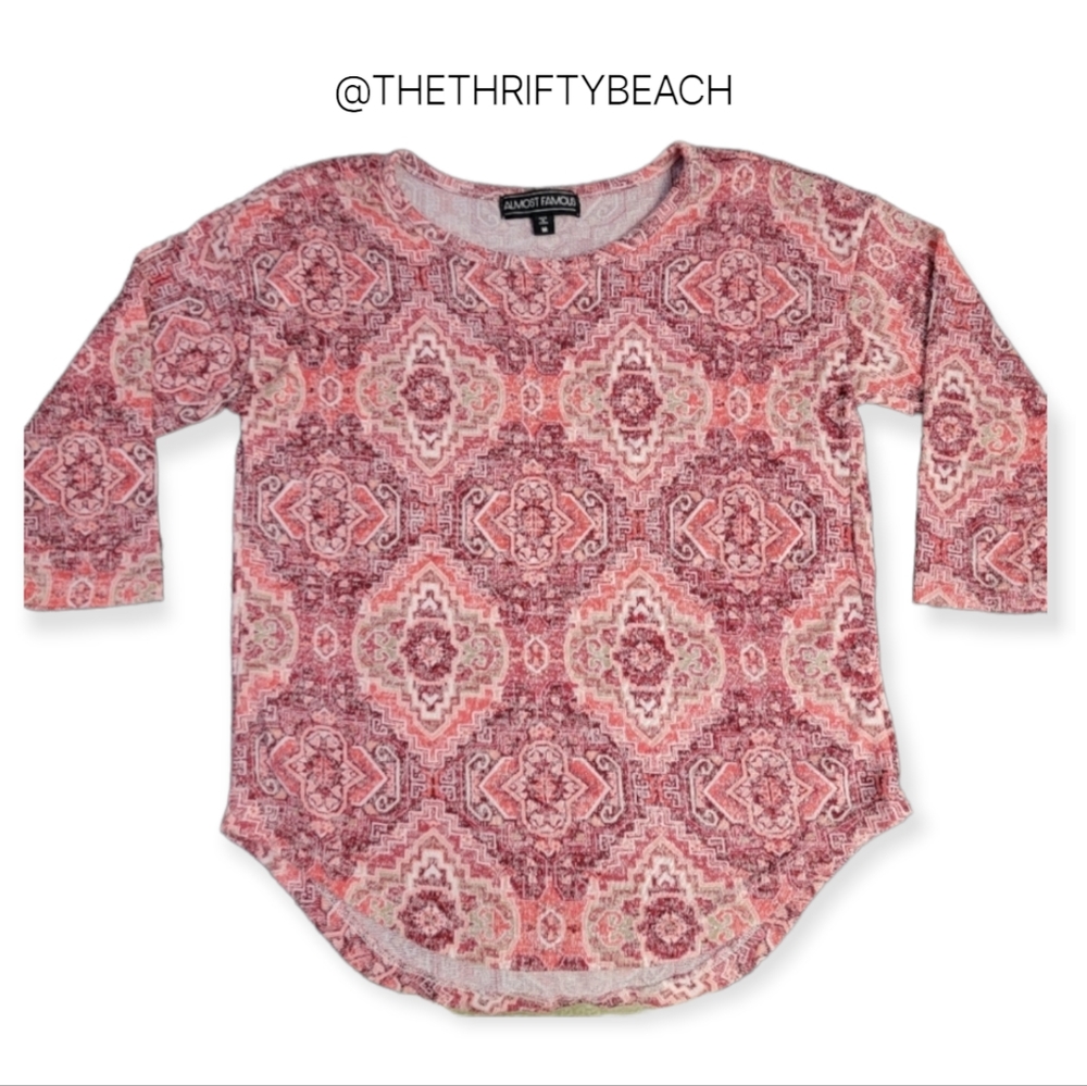 Almost Famous Boho Geometric Diamond Print Tunic Top - Medium